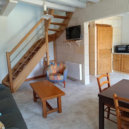 Gite De La Grand Maison Le Noyer Seigy Kültér fotó